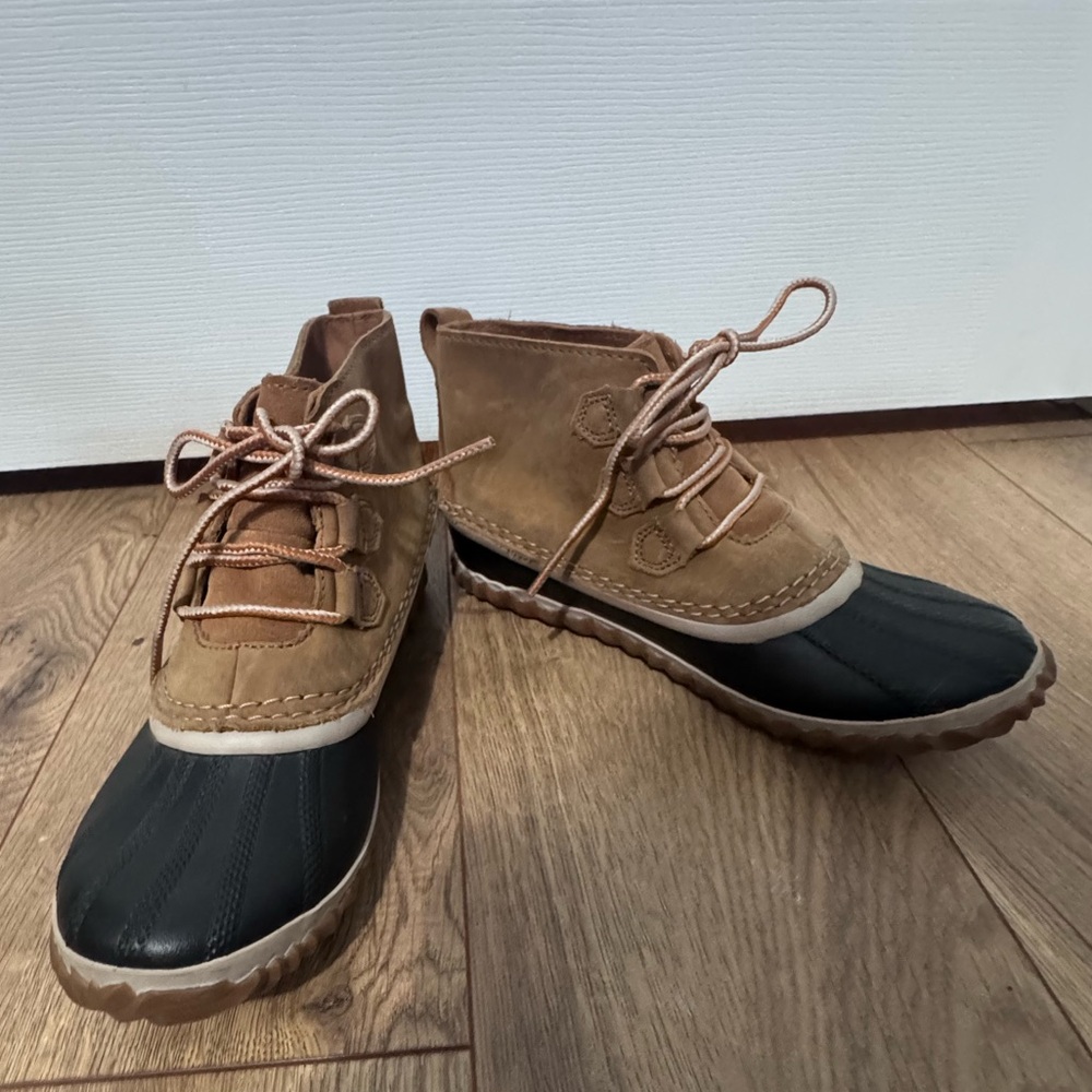 Sorel Out 'N About boot